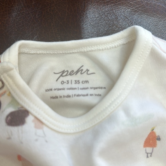 Pehr explore the world onsie 0-3 - Picture 3 of 3